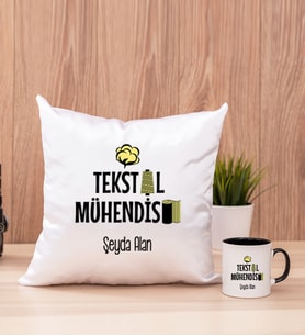 Tekstil Mühendisi Kare Yastık ve Siyah Kupa Bardak