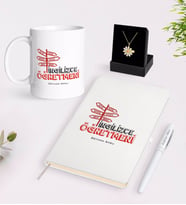 BK Gift Kişiye Özel İngilizce Öğretmeni Beyaz Kupa Defter Kalem ve İsimli Papatya Kolye Hediye Seti-1 (Model 1)