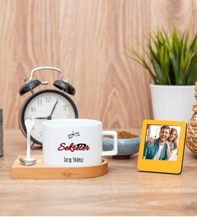 Sekreter Fincan ve Turuncu Mini Fotoğraf Çerçevesi