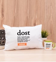 Dost Kelime Anlamı Dikdörtgen Yastık ve Yeşil Kupa Bardak