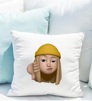 Emoji Kız Stiker Yastığı