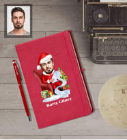 Kişiye Özel Yılbaşı Erkek Karikatürlü Kırmızı Defter Kalem Hediye Seti Model-9