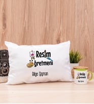 Resim Öğretmeni Dikdörtgen Yastık ve Yeşil Kupa Bardak