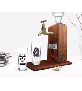 BK Gift Kişiye Özel Renkli Baskılı Kurukafa Tasarımlı İkili Rakı Bardağı ve Ahşap Rakı Standı Hediye Seti-1 (Model 1)