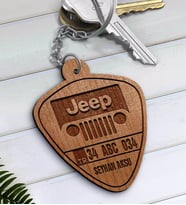 BK Gift Kişiye Özel İsimli Plakalı Jeep Ahşap Anahtarlık-2 (Beyaz)