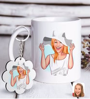 BK Gift Kişiye Özel Bayan Karikatürlü Beyaz Kupa ve Anahtarlık Hediye Seti-20 (Model 1)