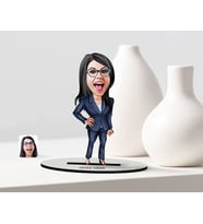 BK Gift Kişiye Özel Bayan Patron Karikatür Ahşap Biblo - 1 (Çok Renkli)