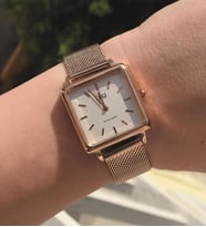 Q&Q QB51J011Y Kadın Kol Saati (Rose)