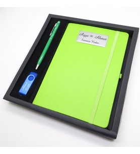 Wings SG111 İsme Özel Mavi-Yeşil Hediyelik Set  Kalem + 16GB. Usb Bellek + 15x21 Defter  Hepsi İsme Özel (Karışık)