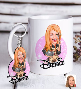 BK Gift Kişiye Özel Kadın Aşçı Karikatürlü Beyaz Kupa ve Anahtarlık Hediye Seti-2 (Model 1)