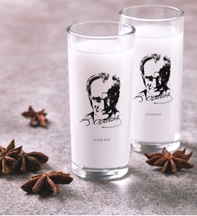 BK Gift Kişiye Özel Renkli Baskılı Atatürk Temalı İkili Rakı Bardağı Seti-13 (Beyaz)