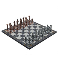 Gifthome Metal Satranç Takımı/Seti;Büyük,İngiliz,Antik Taş ve Gri Mermer Desenli Satranç Tahtası (Çok Renkli)