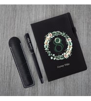 Kişiye Özel 8 Mart Dünya Kadınlar Günü Baskılı Sİyah Defter Siyah Roller kalem