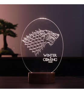 Winter is Coming Figürlü Dekoratif Hediye Led Masa Lambası 7 Işık Rengi Ahşap Taban