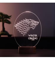 Winter is Coming Figürlü Dekoratif Hediye Led Masa Lambası 7 Işık Rengi Ahşap Taban