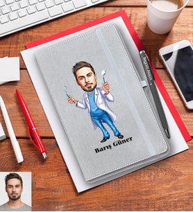 Kişiye Özel Diş Doktoru Karikatürlü Gri Defter Kalem Hediye Seti Bay-1