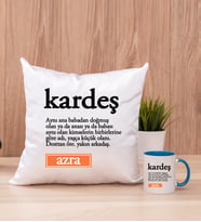 Kardeş Kelime Anlamı Kare Yastık ve Mavi Kupa Bardak