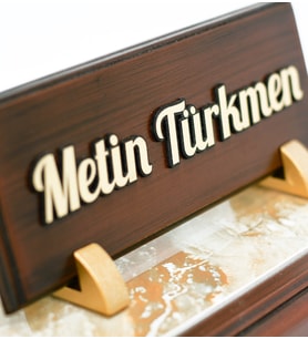 Kişiye Özel Masaüstü İsimlik Ahşap Masa İsimliği