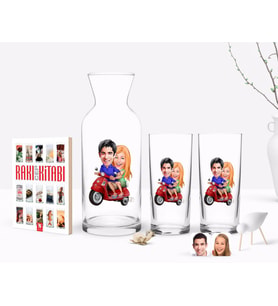 BK Gift Kişiye Özel Renkli Baskılı Sevgililer Karikatürlü İkili Rakı Bardağı Karaf ve Cep Kitabı Hediye Seti-10 (Model 1)