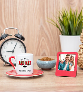 Avukat Kırmızı Kahve Fincanı ve Kırmızı Mini Fotoğraf Çerçevesi