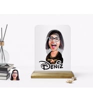 BK Gift Kişiye Özel Mona Lisa Karikatürlü Ahşap Standlı Çerçeve (Beyaz)