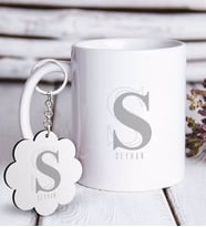 BK Gift Kişiye Özel Harfli İsimli Beyaz Kupa ve Anahtarlık Hediye Seti-1 (Model 1)