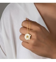 Else Silver İki İsimli Mineli Gümüş Papatya Kolye