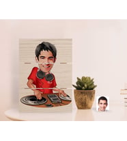 BK Gift Kişiye Özel Erkek DJ Karikatürlü Otantik Masaüstü Ahşap Palet Çerçeve-1 (Beyaz)