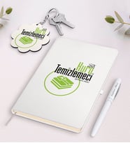 BK Gift Kişiye Özel Kuru Temizlemeci Beyaz Defter Kalem Ve Anahtarlık Hediye Seti (Model 1)