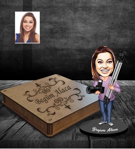 Kişiye Özel Fotoğrafçı Karikatürlü Ahşap Biblo Kutulu Bayan-3
