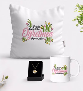 BK Gift Kişiye Özel Bugün Günlerden Öğretmen Beyaz Kupa Yastık ve İsimli Papatya Kolye Hediye Seti-1 (Model 1)