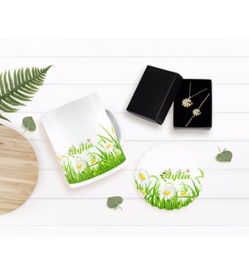 BK Gift Kişiye Özel Papatya Temalı Kupa Bardak Altlığı ve Kolye Bileklik Hediye Seti-3 (Model 1)