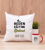Beden Eğitimi Öğretmeni Kare Yastık ve Kırmızı Kupa Bardak