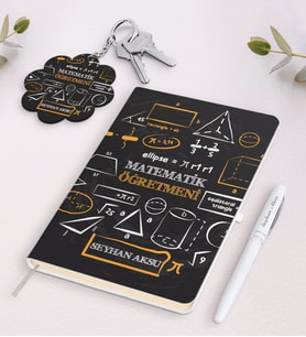 BK Gift Kişiye Özel Matematik Öğretmeni Beyaz Defter Kalem ve Anahtarlık Hediye Seti-10 (Model 1)