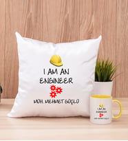 Mühendis Kare Yastık ve Sarı Kupa Bardak