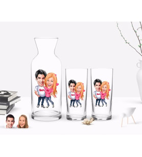 BK Gift Kişiye Özel Renkli Baskılı Sevgililer Karikatürlü İkili Rakı Bardağı ve Karaf Hediye Seti-5 (Model 1)