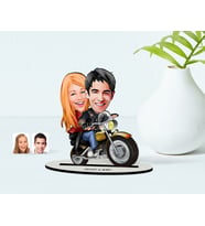 BK Gift Kişiye Özel Sevgili Karikatürlü Ahşap Biblo Model-17 (Beyaz)