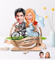 BK Gift Kişiye Özel Yılın En Mükemmel Çifti Karikatürlü 3D Ahşap Biblo Plaket-68 (Beyaz)