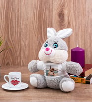 Sevgiliye Hediye Tarihli ve İsimli Türk Kahvesi Fincanı ve Peluş Tavşan