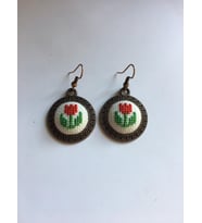 Lale Işlemeli Kanaviçe Küpe ( Kanaviçe İşlemeli ) (Bakır)