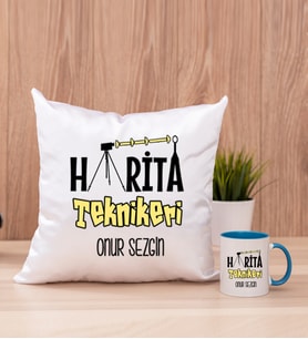 Harita Teknikeri Kare Yastık ve Mavi Kupa Bardak