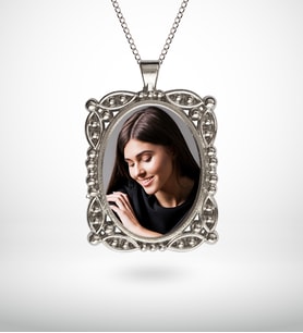 BK Gift Kişiye Özel Fotoğraflı Otantik Gümüş Yaldız Kolye Model 6