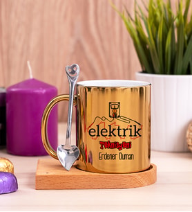 Elektrik Teknisyeni Ahşap Altlıklı Gold Kupa Bardak