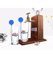 BK Gift Kişiye Özel Renkli Baskılı Selvi Boylum Al Yazmalım Tasarımlı İkili Vodka Bardağı ve Ahşap Vodka Standı Hediye Seti-1 (Model 1)