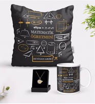 BK Gift Kişiye Özel Matematik Öğretmeni Beyaz Kupa Yastık ve İsimli Papatya Kolye Hediye Seti-10 (Model 1)