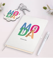 BK Gift Kişiye Özel Moda Tasarımcısı Beyaz Defter Kalem ve Anahtarlık Hediye Seti-1 (Model 1)