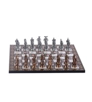 Orta Boy Metal İspanyol Satranç Takımı Antik ve Sedef Desenli MDF Ahşap Satranç Tahtası (37x37 cm.) (Çok Renkli)