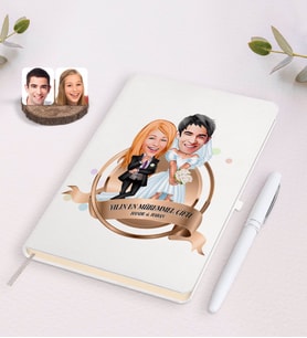 BK Gift Kişiye Özel Yılın En Mükemmel Çifti Karikatürlü Beyaz Defter ve Kalem Hediye Seti-16