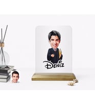 BK Gift Kişiye Özel Erkek Avukat Karikatürlü Ahşap Standlı Çerçeve (Beyaz)