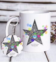 BK Gift Kişiye Özel Okulda Ünlüyüm Beyaz Kupa ve Anahtarlık Hediye Seti-2 (Model 1)